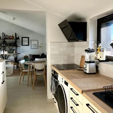 With Pool, And Ocean 5 Min By Walk, Center, Shopping And Market Appartement *