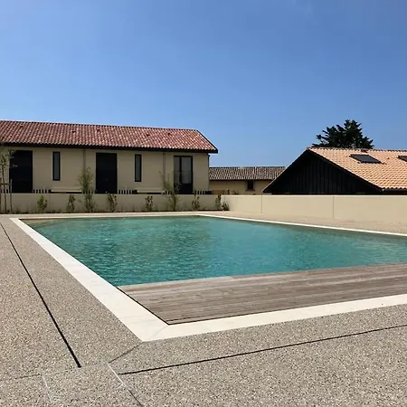 With Pool, And Ocean 5 Min By Walk, Center, Shopping And Market *